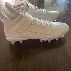 Alpha Menace Pro 2 Mid 'White Chrome